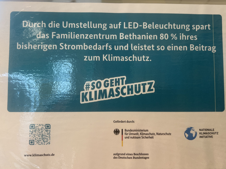 Plakat von wem gefördert und das 80% unseres bisherigen Stromverbrauchs reduziert wurde